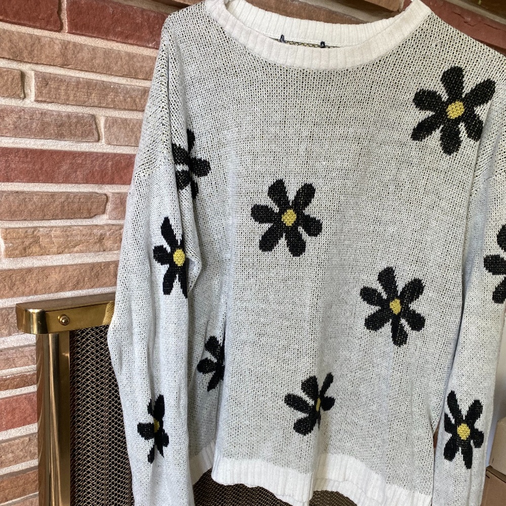 Thin Floral Pullover Sweater Size XL